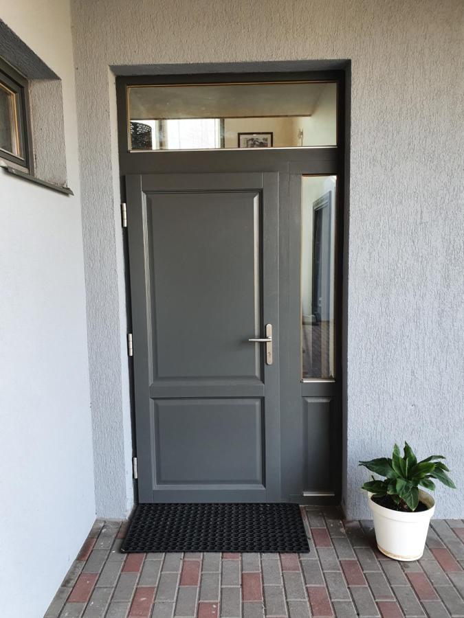 Valet Apartment Marupe Exterior photo